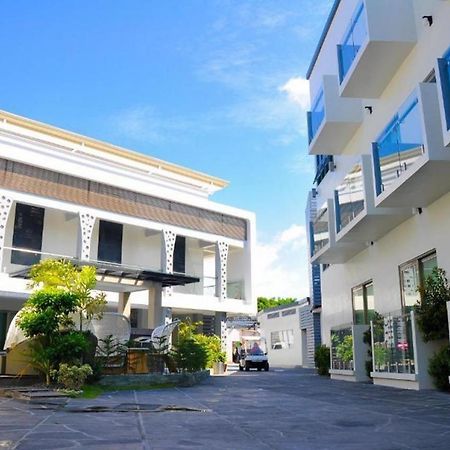 Eloisa Royal Suites Lapu-Lapu City Exterior photo